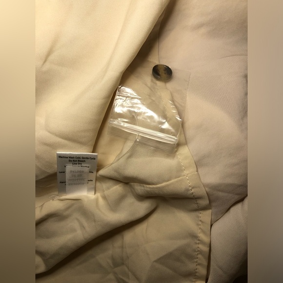 VENUS Cream Button-Down Dress size 10 NWOT - Picture 9 of 14